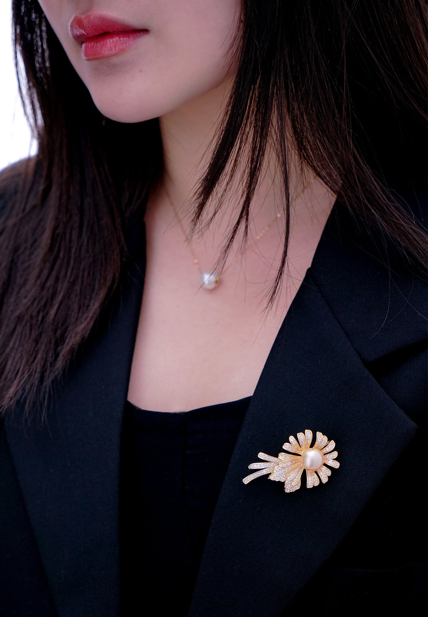 Pearl Dasiy Brooch